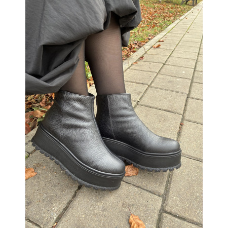 Botine Karina