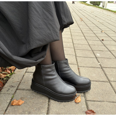Botine Karina