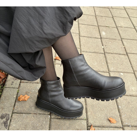 Botine Karina